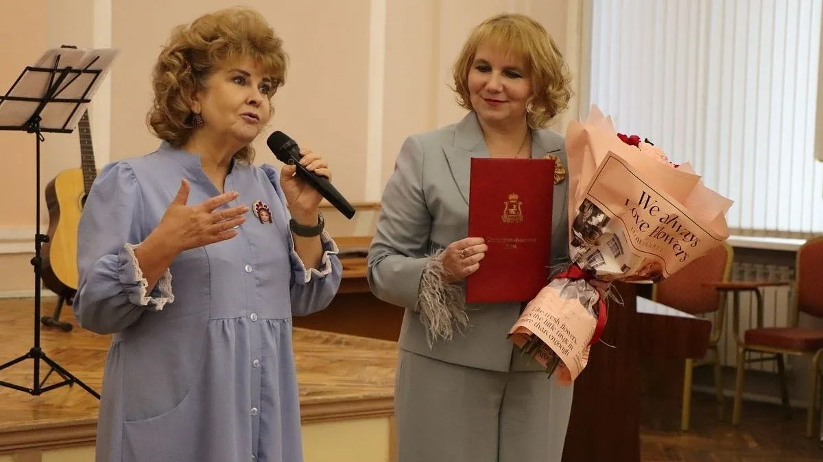 🎉 В Смоленске прошёл юбилейный вечер поэтессы Марии Парамоновой.