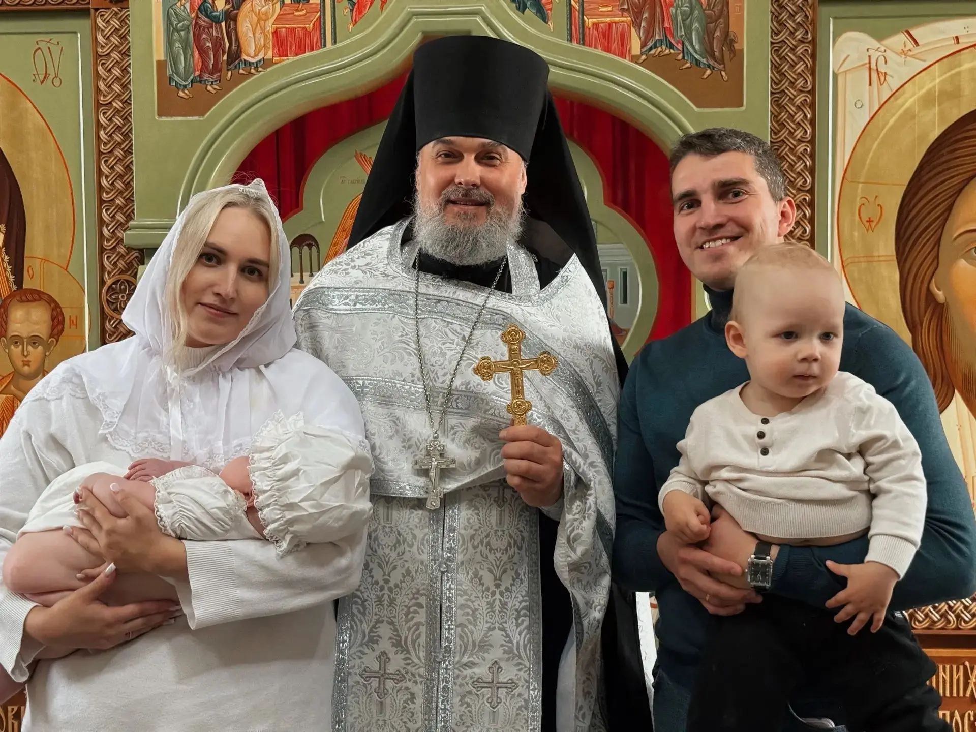 Ну, а у нас в Быдреевском Крестовоздвиженском монастыре в субботу опять было крещение! ...