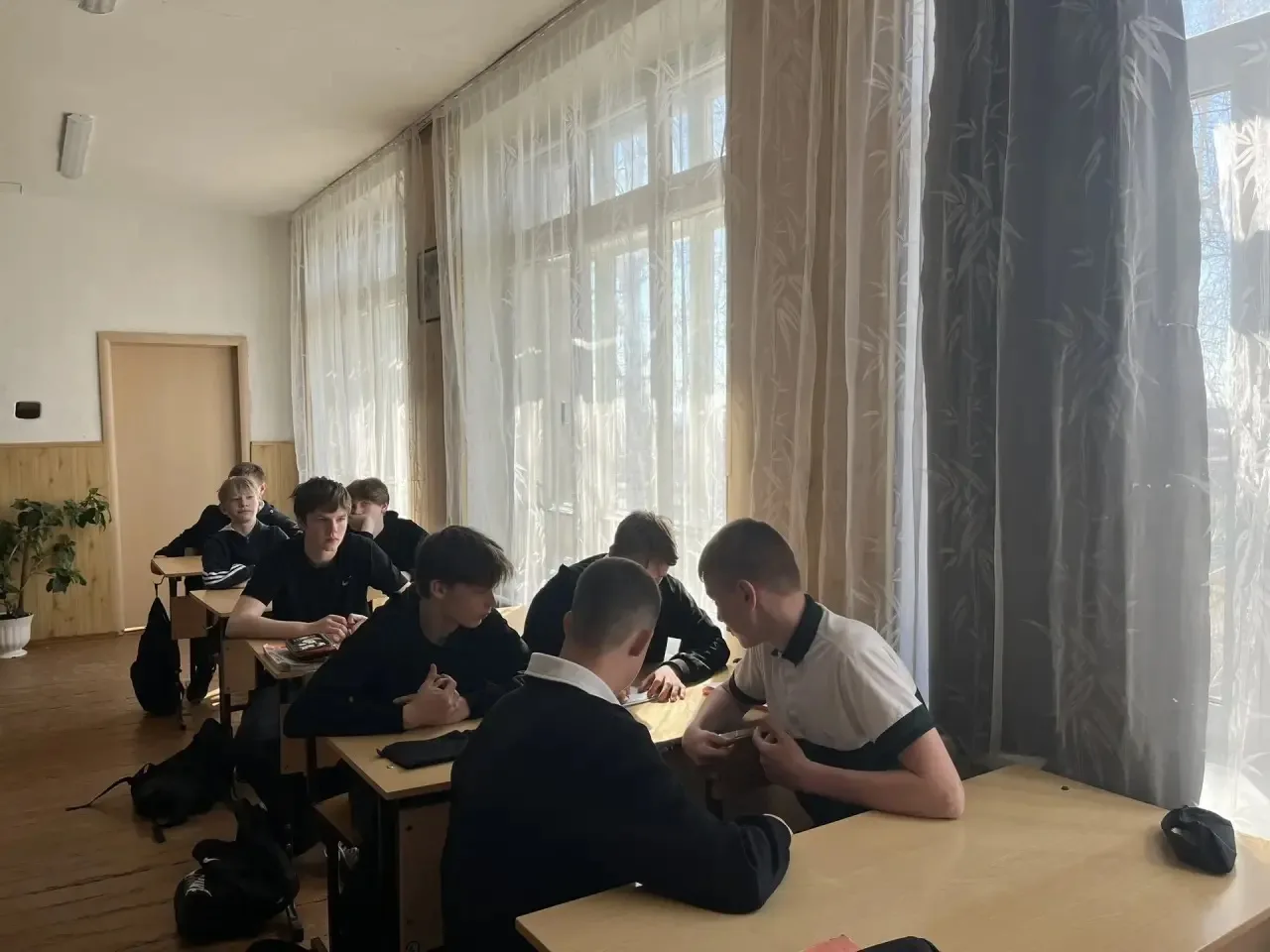 В рамках акции «За здоровый образ жизни» социальный педагог Боровинских А.В. провела для учащихся 8-