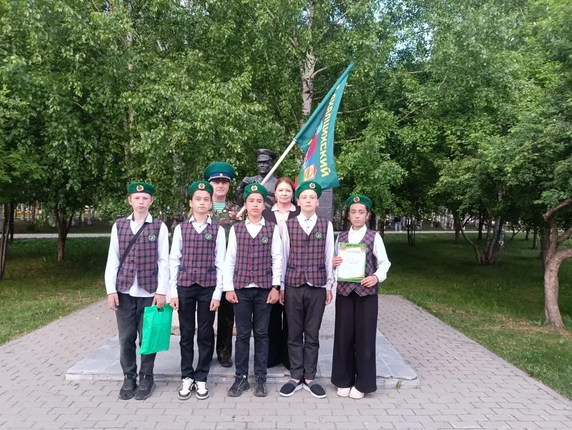 🛡С Днём пограничника! 🛡️

⚔️ 28 мая мы отмечаем День создания пограничных войск — памятную дату, у