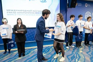 Будущее энергетики — в руках талантливых школьников! ⚡  Команда экспертов РусГидро провела интенсивн