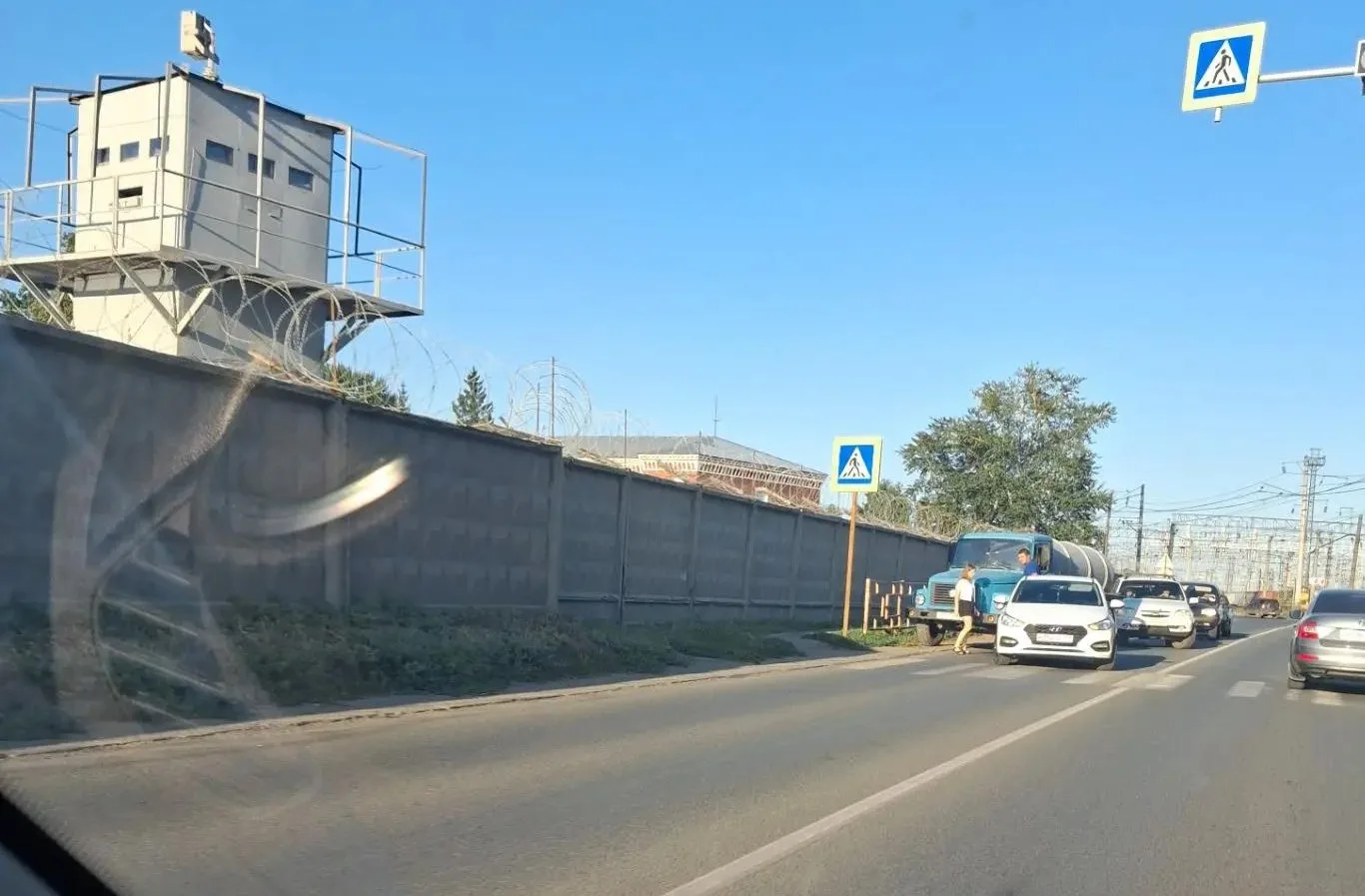 Из-за ДТП в Степном переулке есть риск войти в состав «паровоза» 

В переулке Степном произошло ДТП,