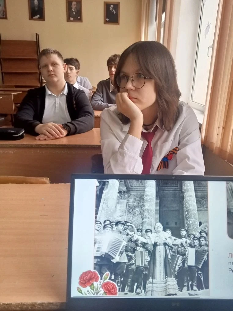 Сегодня на «Разговоре о важном» мы говорили о Песнях войны. 🎶  Это оказался очень трогательный урок.