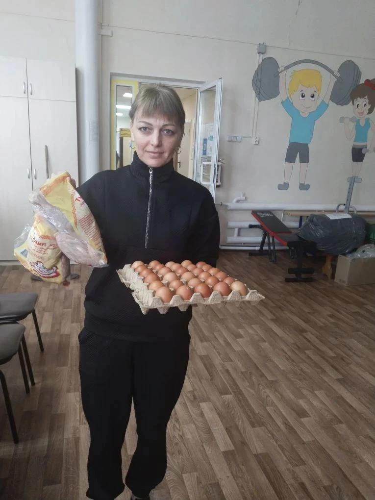 Есть замечательная традиция — поздравлять коллег и земляков с профессиональными праздниками! И как ж