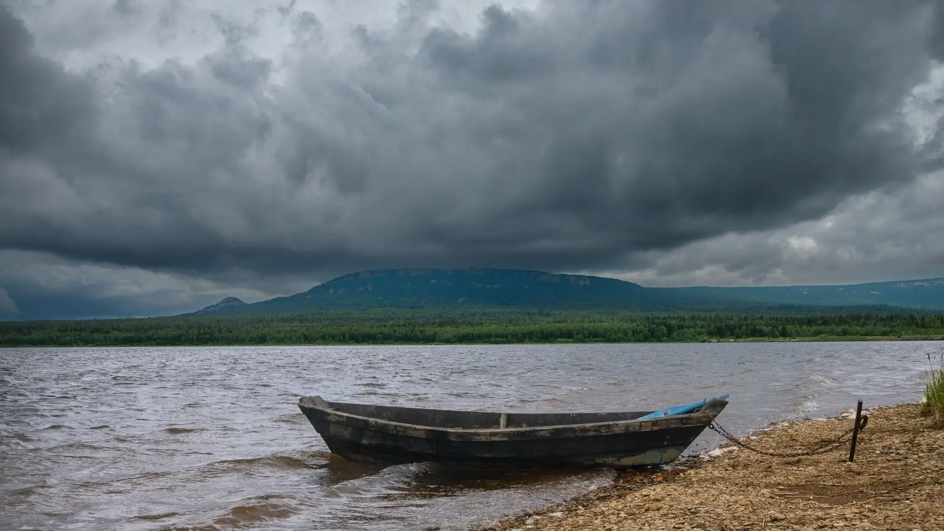 Грозовой фронт на Зюраткуле ☁