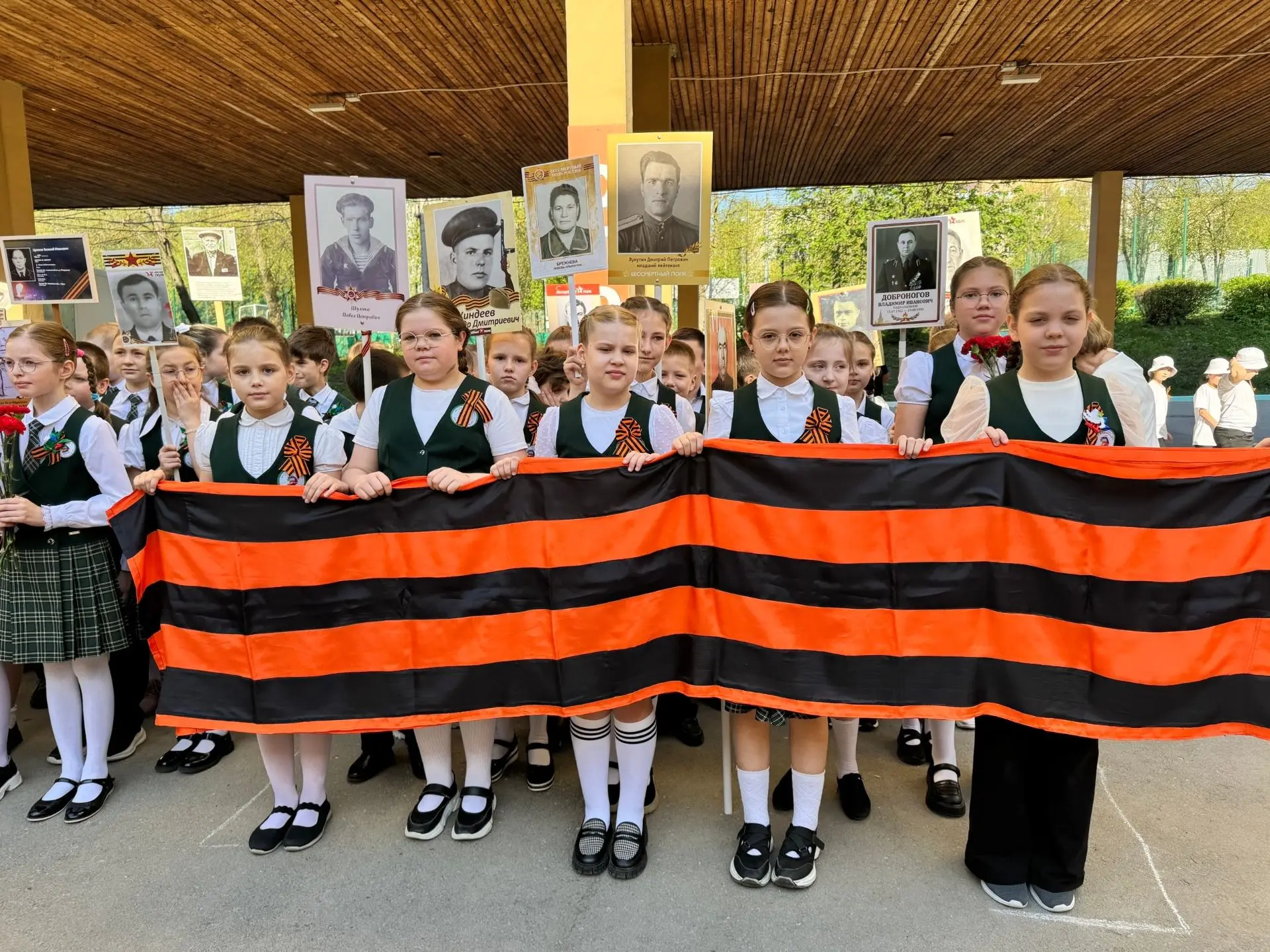 🇷🇺 С ДНЁМ ПОБЕДЫ!  Сегодня в главном корпусе Центра образования № 7 прошла грандиозная Линейка Побед