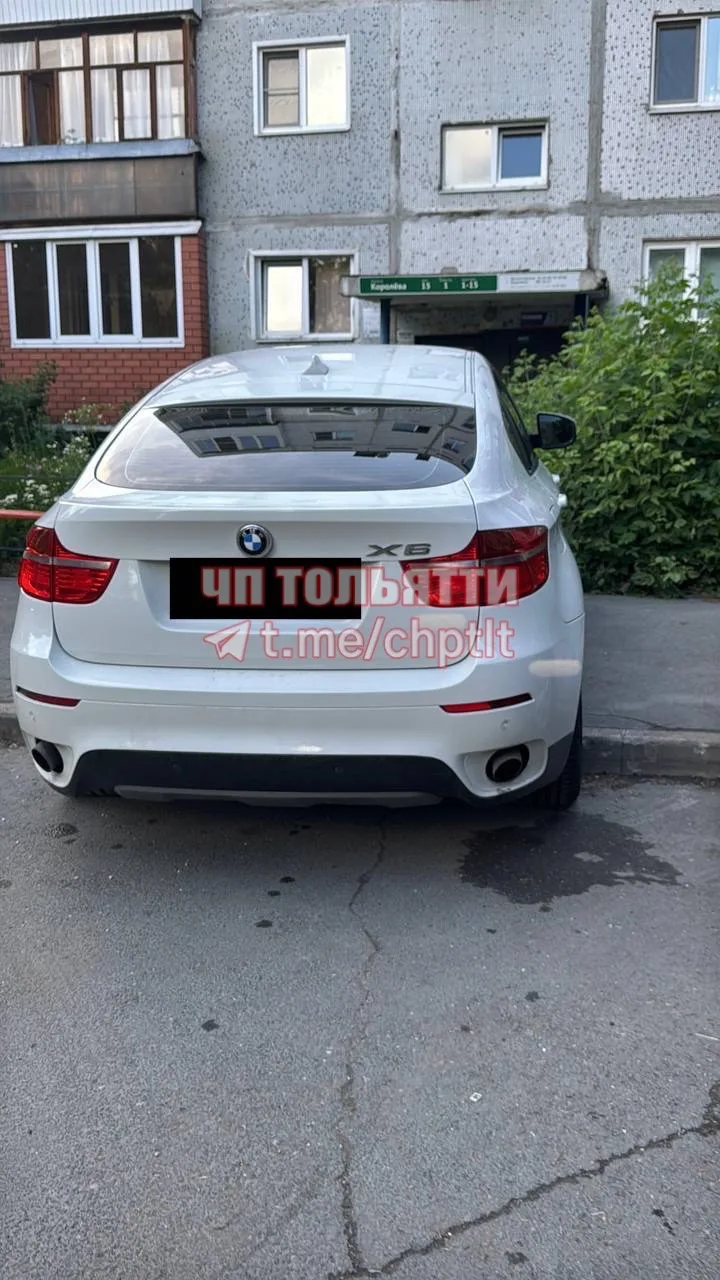 😤От подписчицы:

Бульвар Королёва, 15. Как можно настолько неуважительно относиться к людям? Тут не