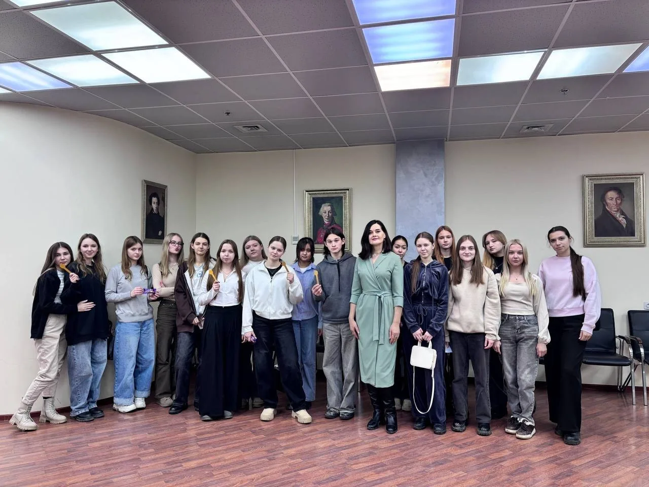Время с Пушкинской картой: студенты ОУФТ на коммуникативной тренинг-игр  Студенты ОУФТ провели время