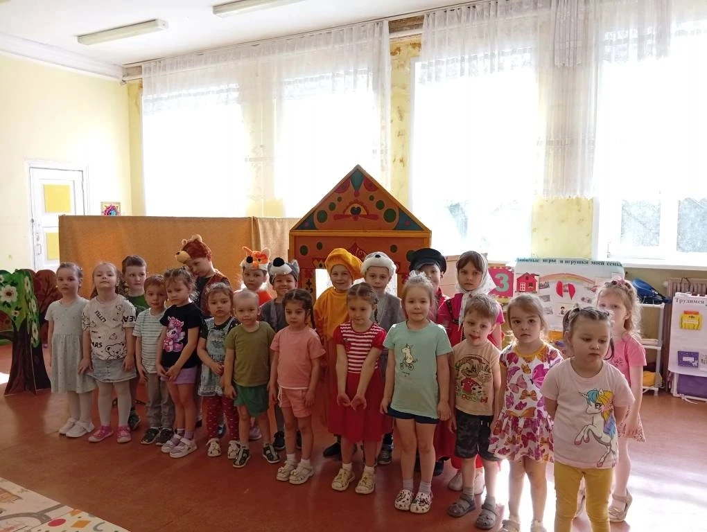 В преддверии Всемирного дня театра наши дошколята отправились путешествовать по волшебному миру теат