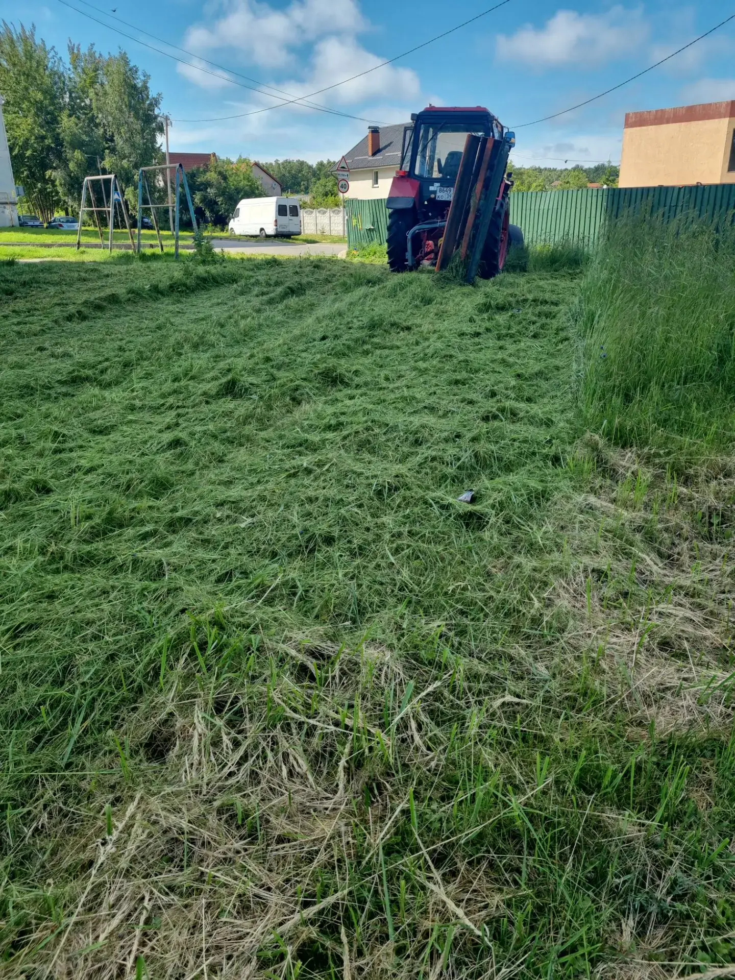 ✨Неделя стартовала — мы в работе!

🚜Механизированная и ручная уборка дорог и тротуаров;

💦Полив зе