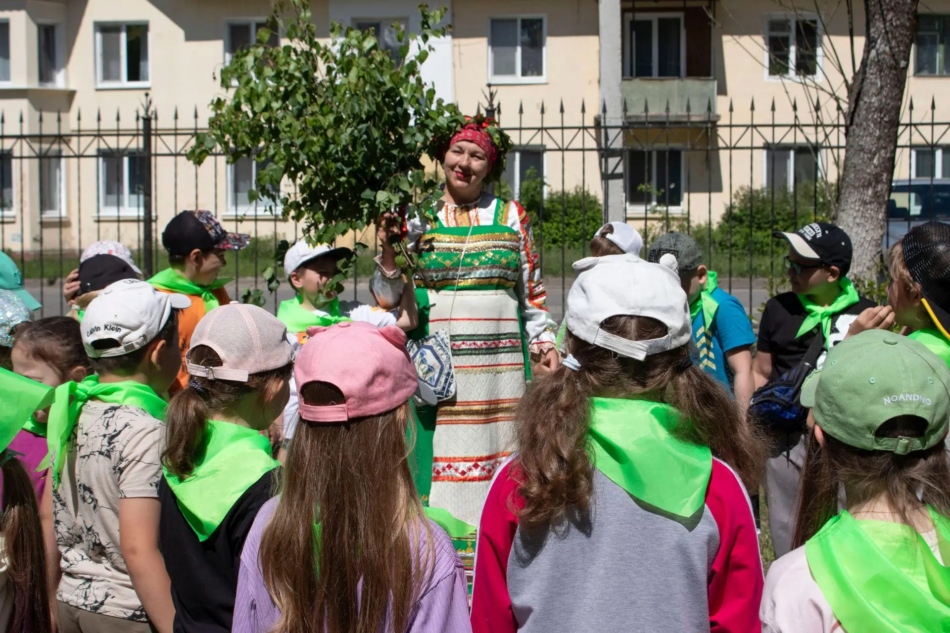 🌿☀️5 июня, когда лето окончательно вступило в свои права, территория ГДК Володарского ...