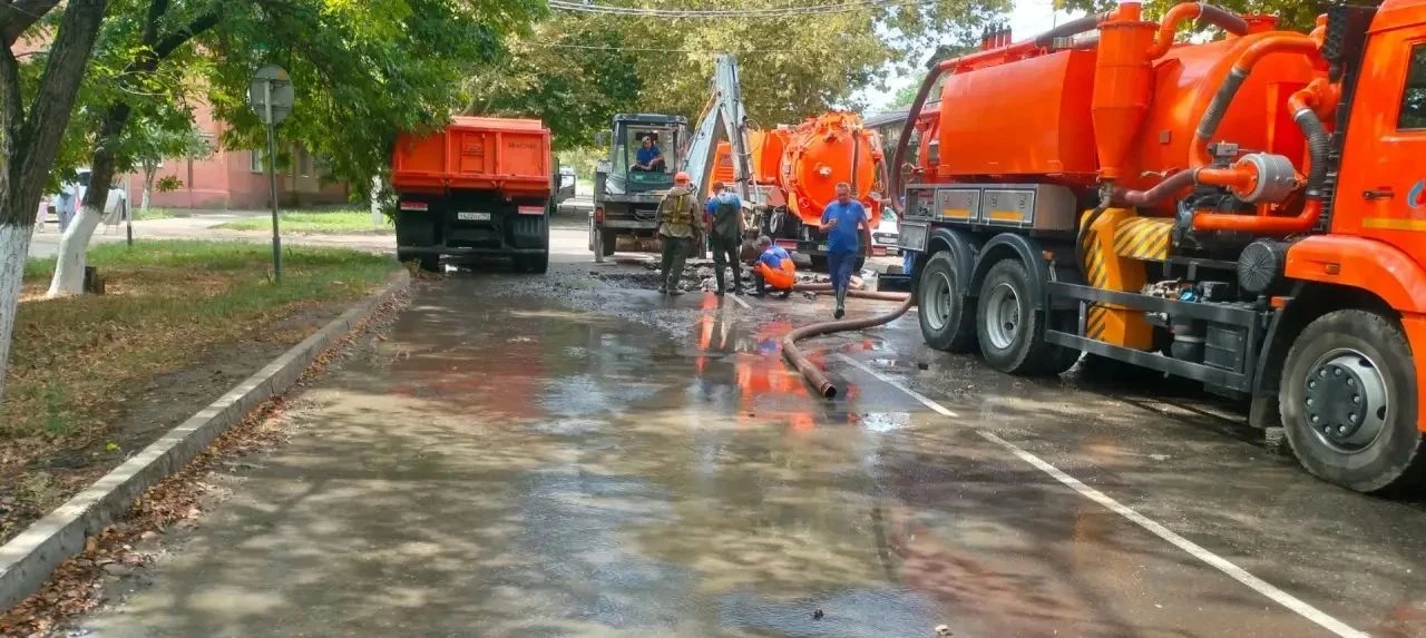 В августе специалисты Росводоканал Армавир устранили 99 повреждений на водопроводных сетях