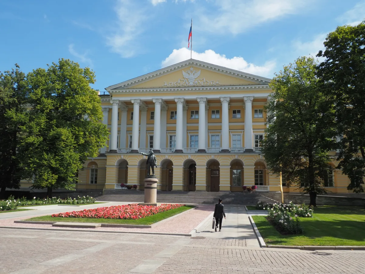 Новости из Смольного: Алёна Мироненко лишилась должности начальника управления социального питания П