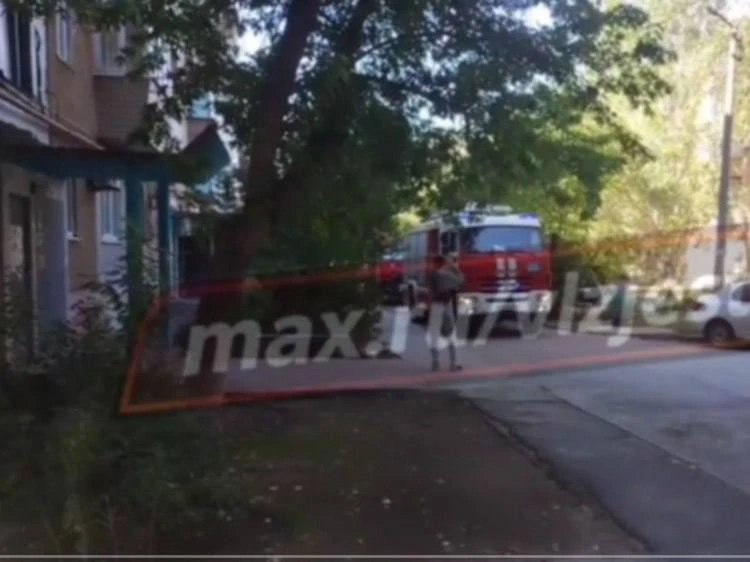 Квартира вспыхнула в пятиэтажке на Мира в Волжском