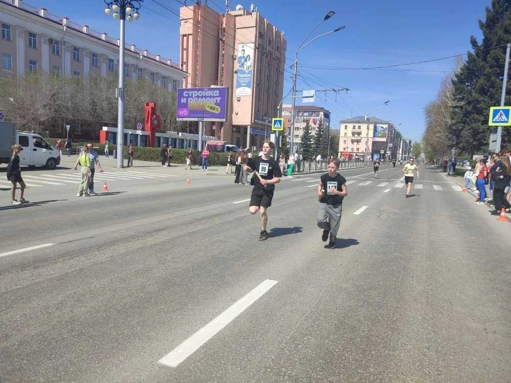 🏃‍♂️ Наши ученики снова в деле! Традиционно рванули вперёд на первомайском забеге — скорость, азарт 