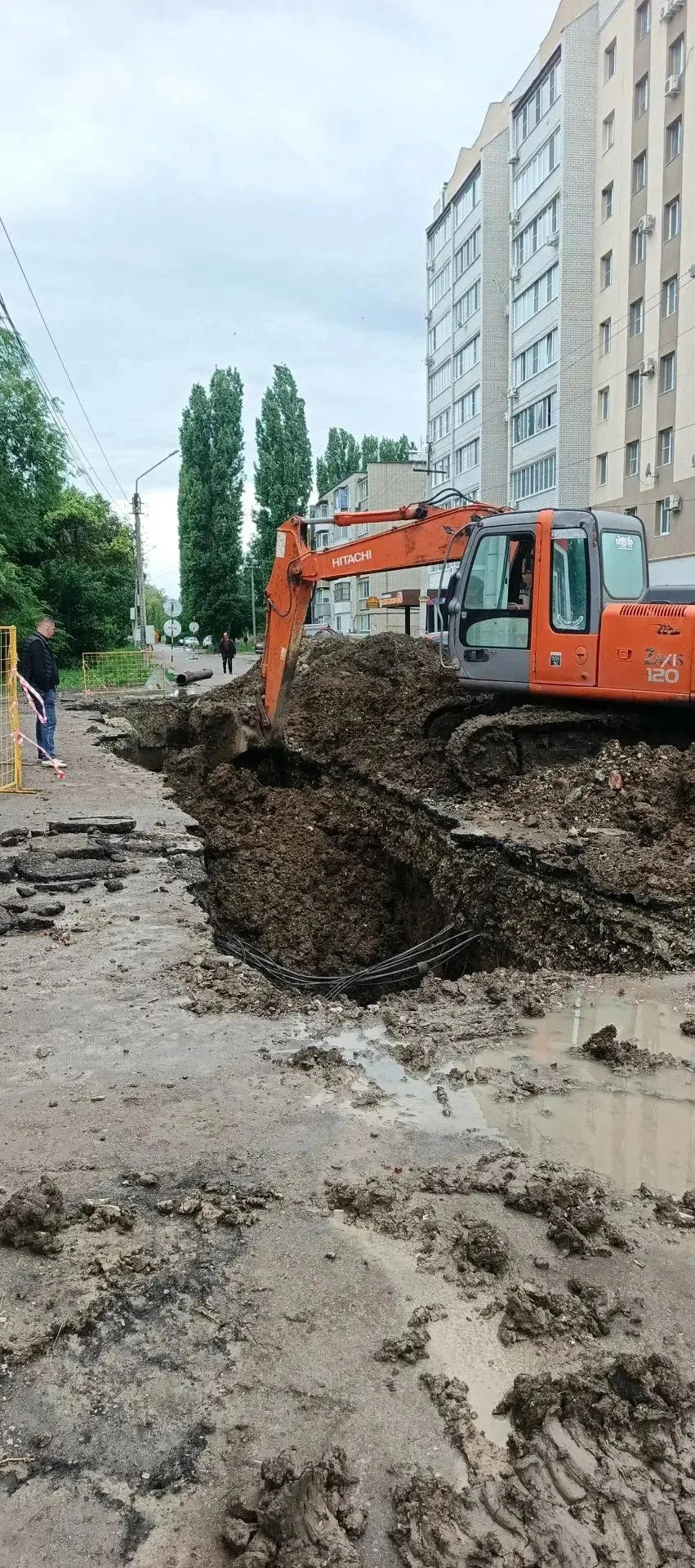 Уважаемые балашовцы!

Аварийные работы на водопроводе по ул. Фестивальная, 17А завершены. Водоснабже