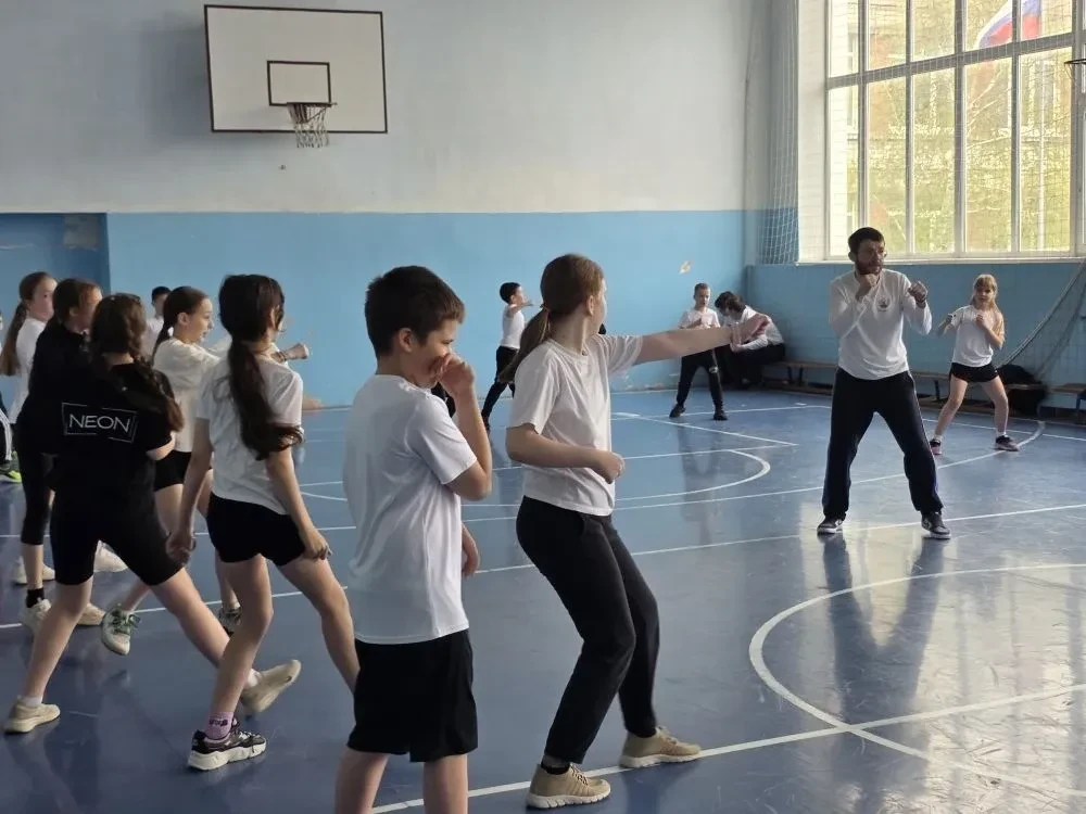 🤼Сегодня в начальной школе прошел настоящий праздник спорта! Центр единоборств, при поддержке презид
