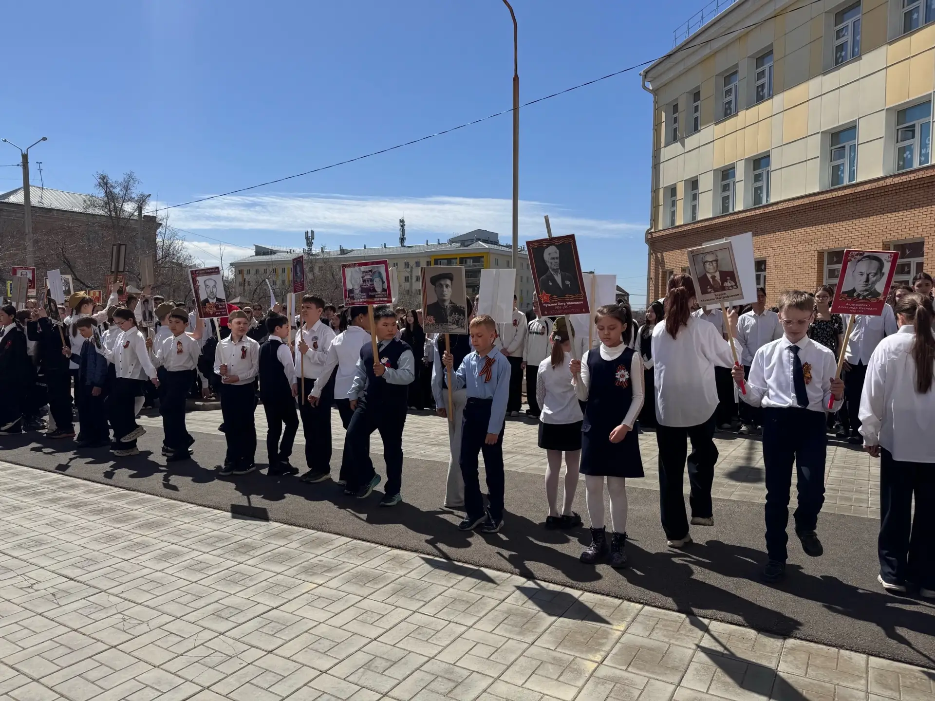 🌟Память, гордость, уважение: в школе прошёл митинг в честь 81-й годовщины Великой Победы🌟    81 год 