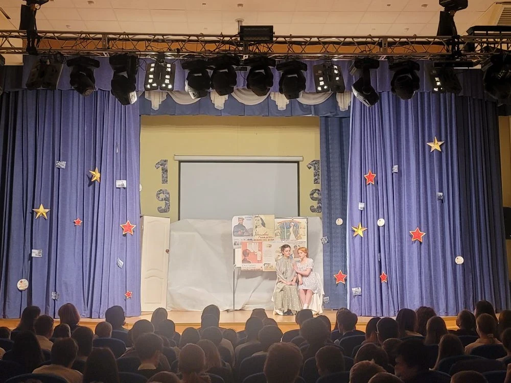 Сегодня у нашего школьного театра «Перспектива» – знаменательный день! 🎭  Состоялась долгожданная пр