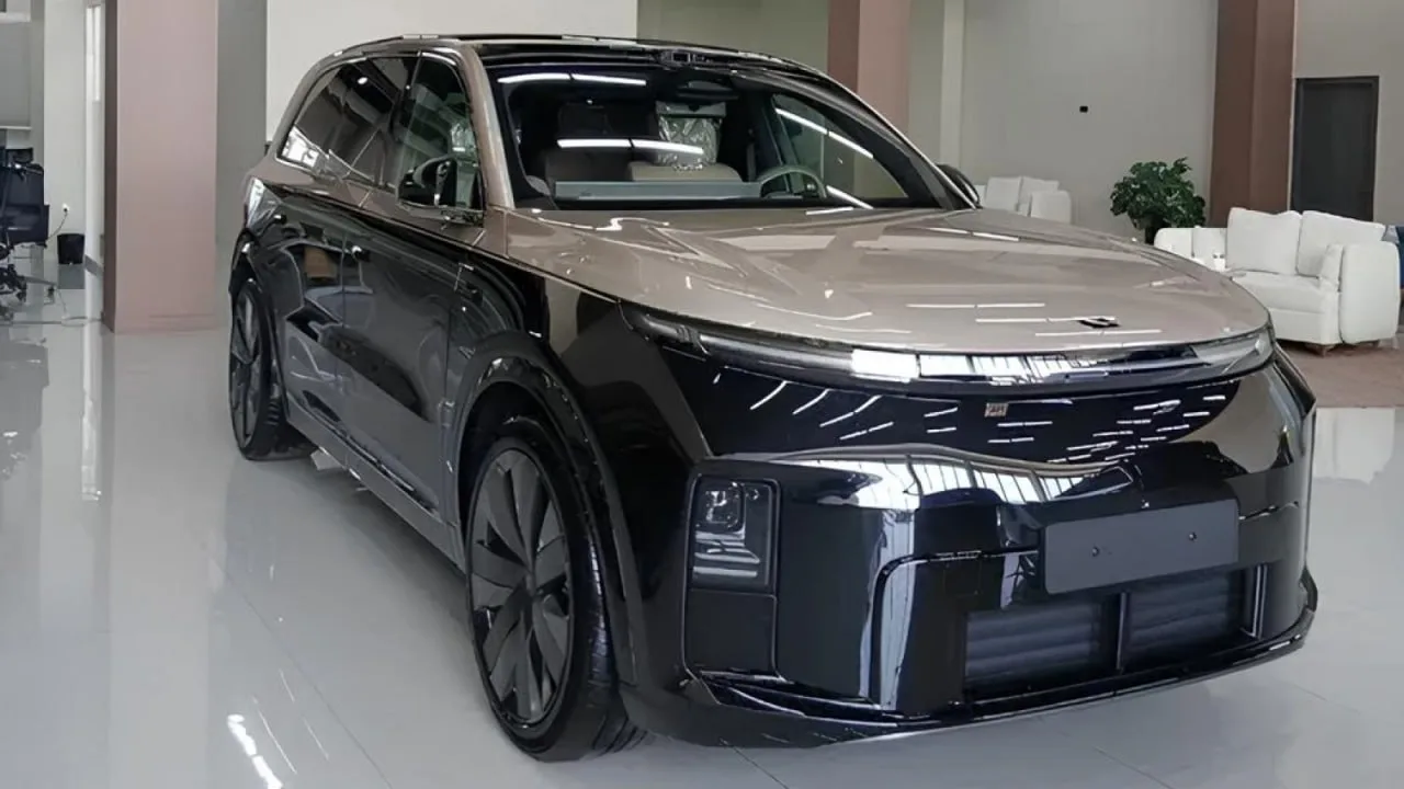 ⚡️Цены на новый флагманский кроссовер Li Auto L9 назвали в Узбекистане. Автомобиль в ма...