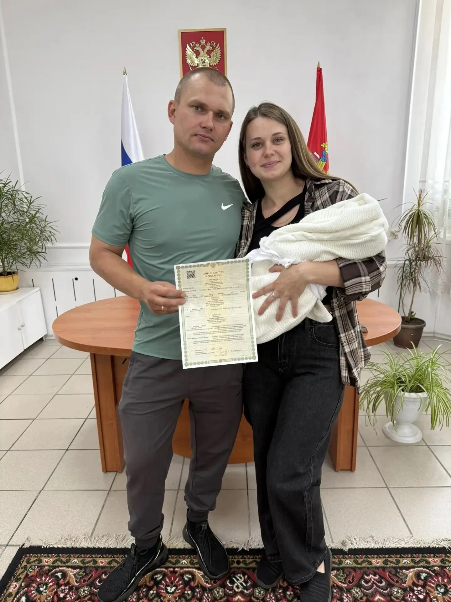 📜 В Иланском отделе ЗАГС семья Соловьёвых зарегистрировала рождение доченьки Софьи! 👶

😍👆Согласи
