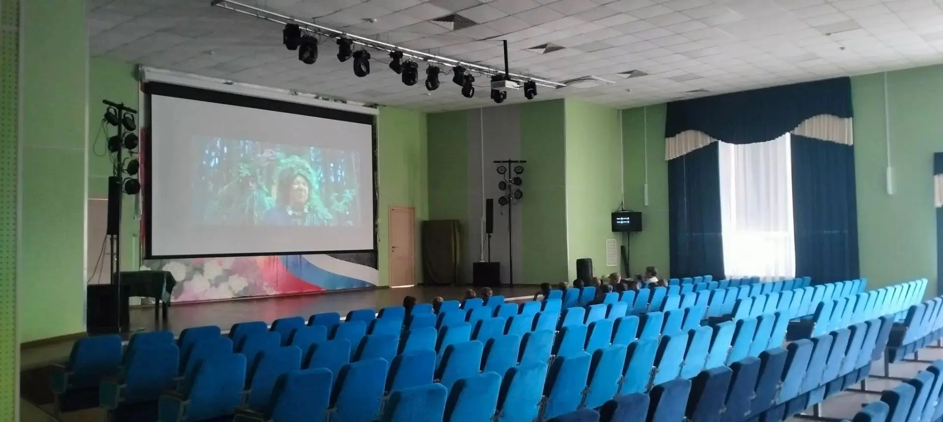 ⚡️ Идеальный лагерный микс в МБОУ "СОШ" пос.Волчанец ПМО: спорт, творчество и танцы!
Сегодняшний ден