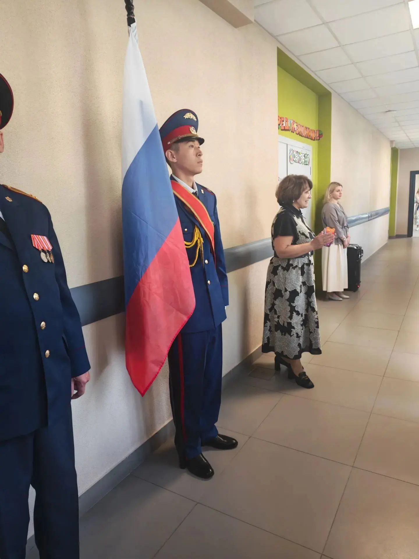 1 сентября 2026 года во всех российских школах и колледжах учебный год начался с торжес...