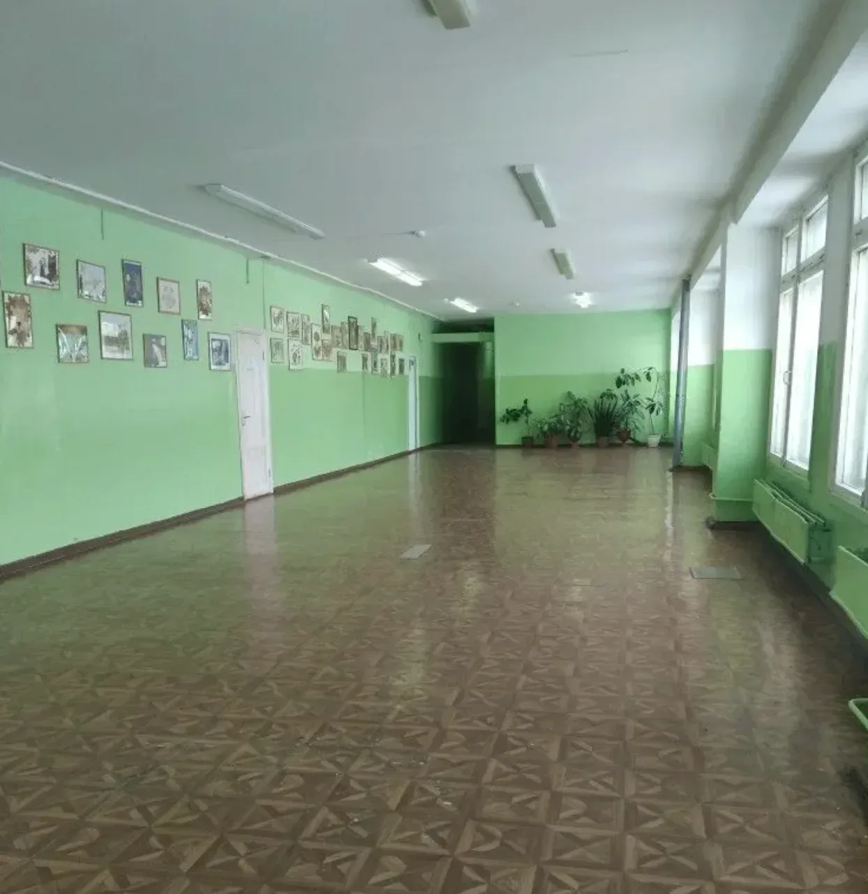 Я работаю в обычной средней школе в городе. И я очень устала. Но нет, не от детей или у...