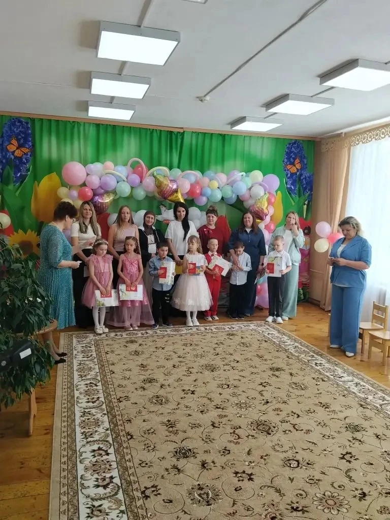 29 мая у нас в саду
 состоялся долгожданный выпускной бал, который стал важным событием для наших ма