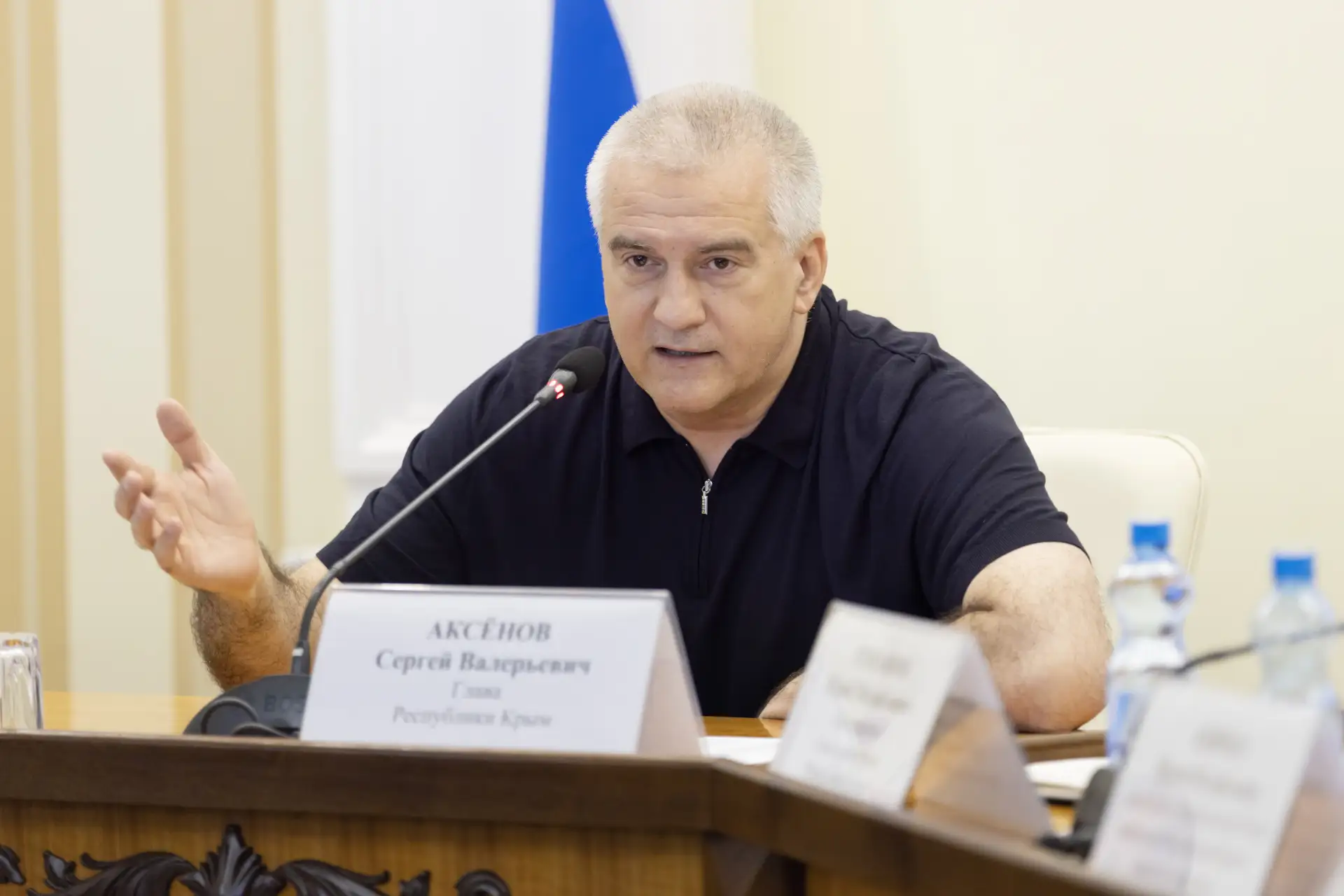 В ходе рабочей встречи с руководителями крупных предприятий и компаний Крыма обсудили п...