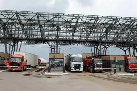 Грузопоток через пункт пропуска Кани-Курган в Амурской области вырос вдвое