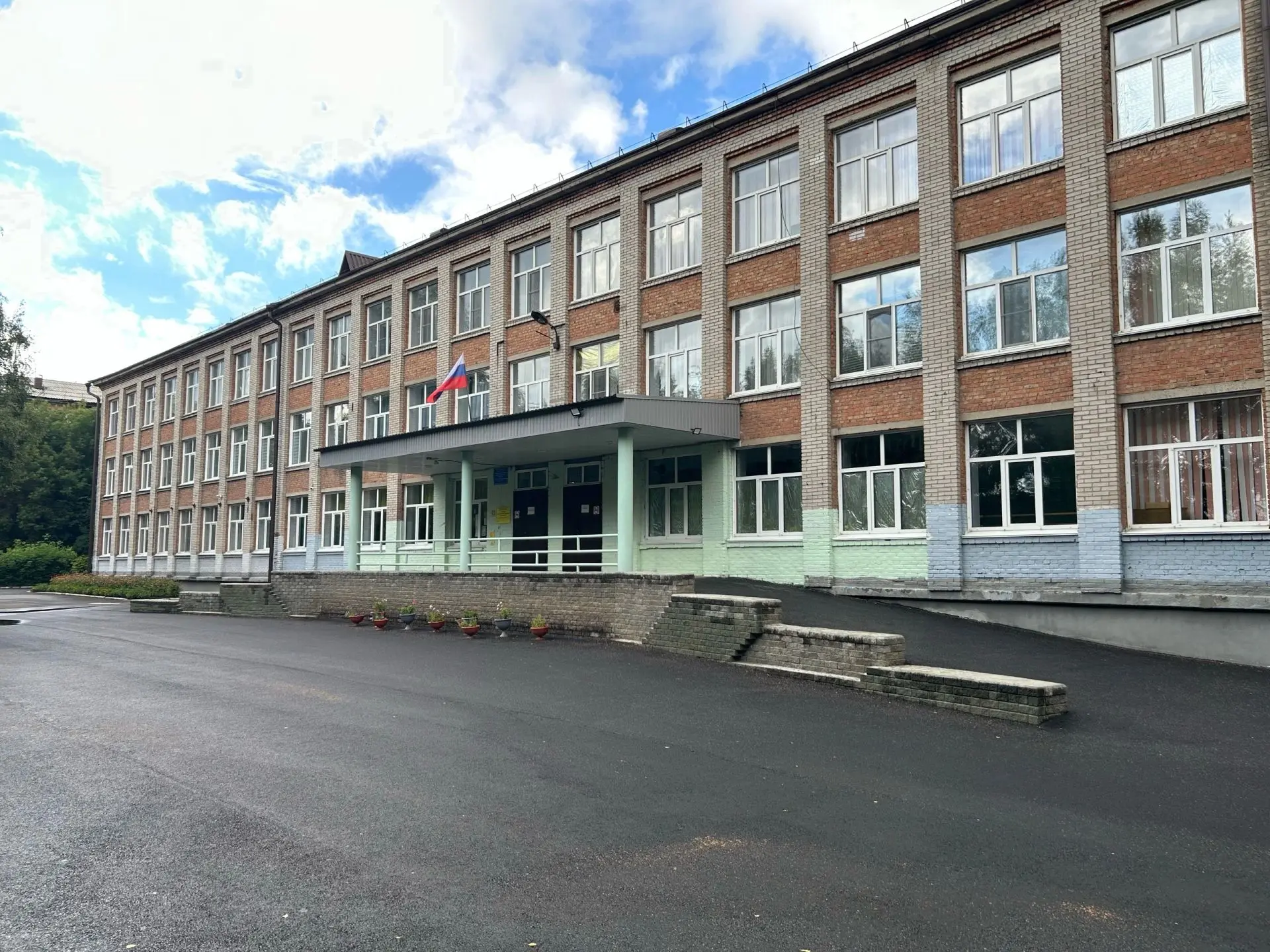 В настоящее время во всех регионах нашей страны проходит приёмка образовательных организаций к начал