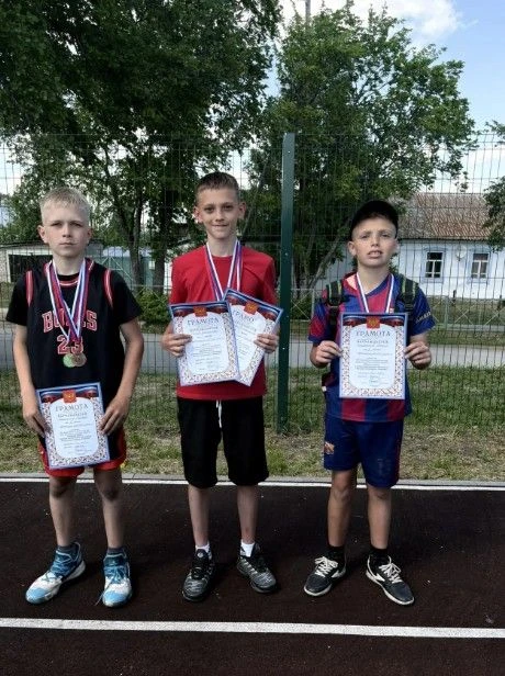 25.05.26г.на стадионе МОУ Арамашевская СОШ прошли лично-командные соревнования по легко...