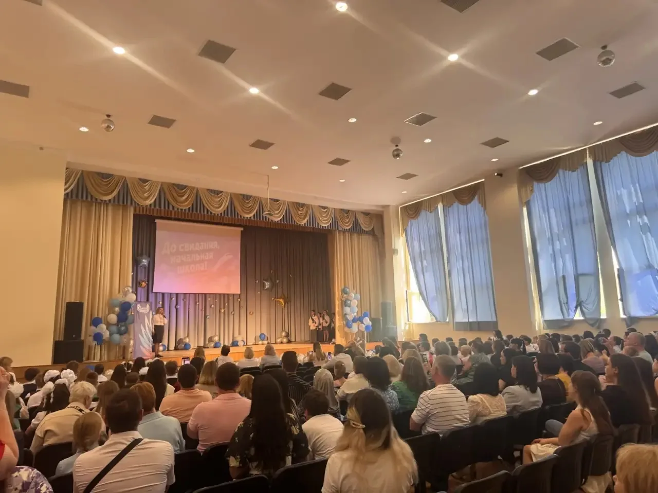 22 мая состоялся выпускной у наших 4-х классов 🎓  Позади важный этап школьной жизни — четыре года уч
