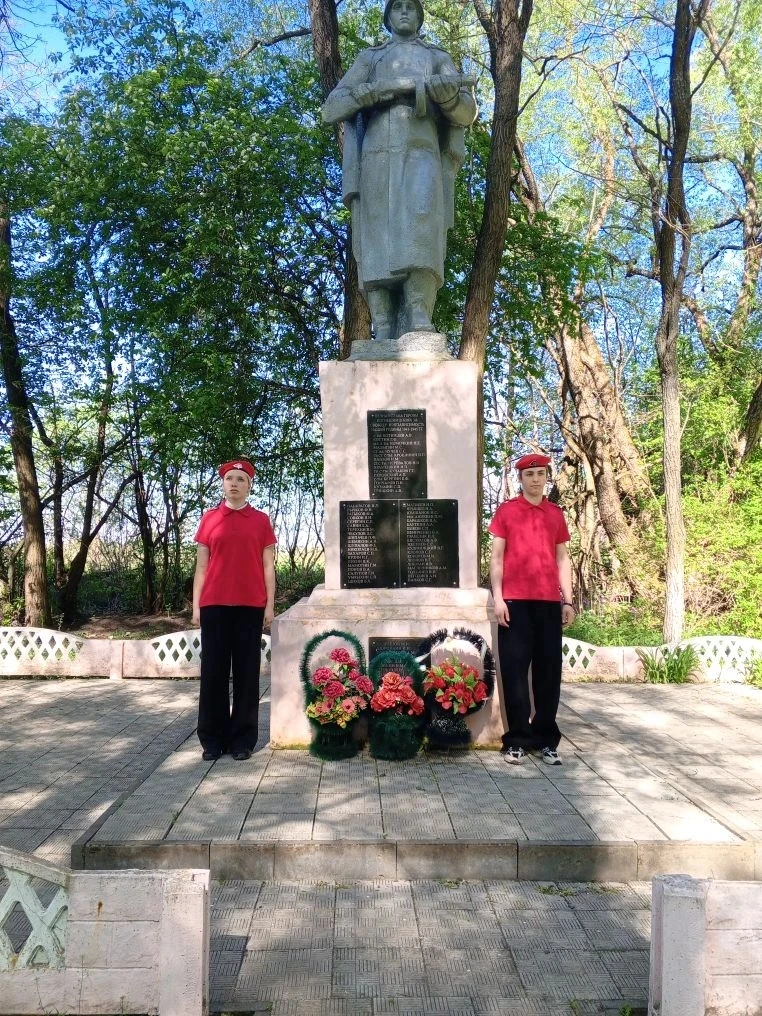«Вахта памяти» — это ежегодное Всероссийское мероприятие, в рамках которого участники н...