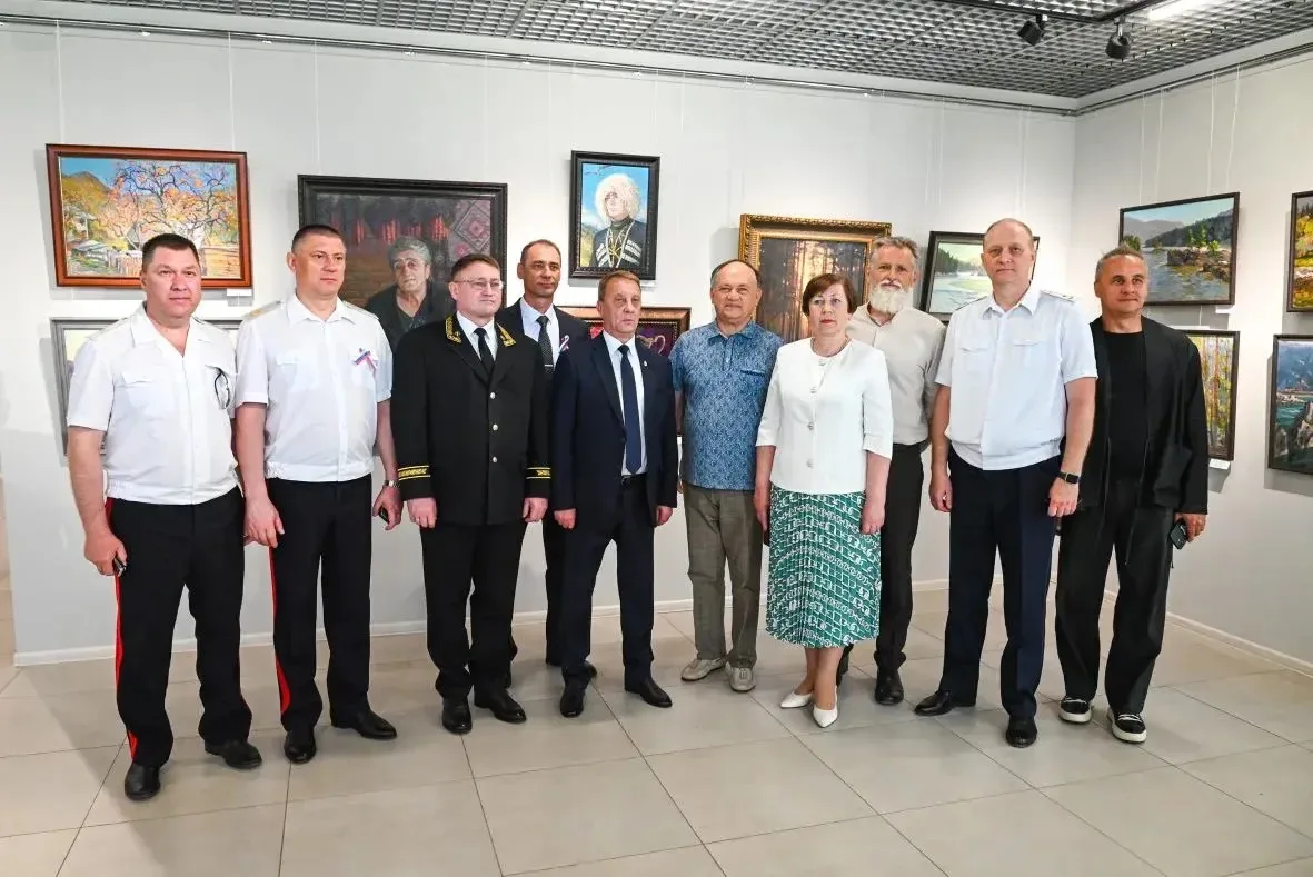 В барнаульском музее «Город» работает краевая выставка «Под небом единым» 

Сегодня, в День России, 