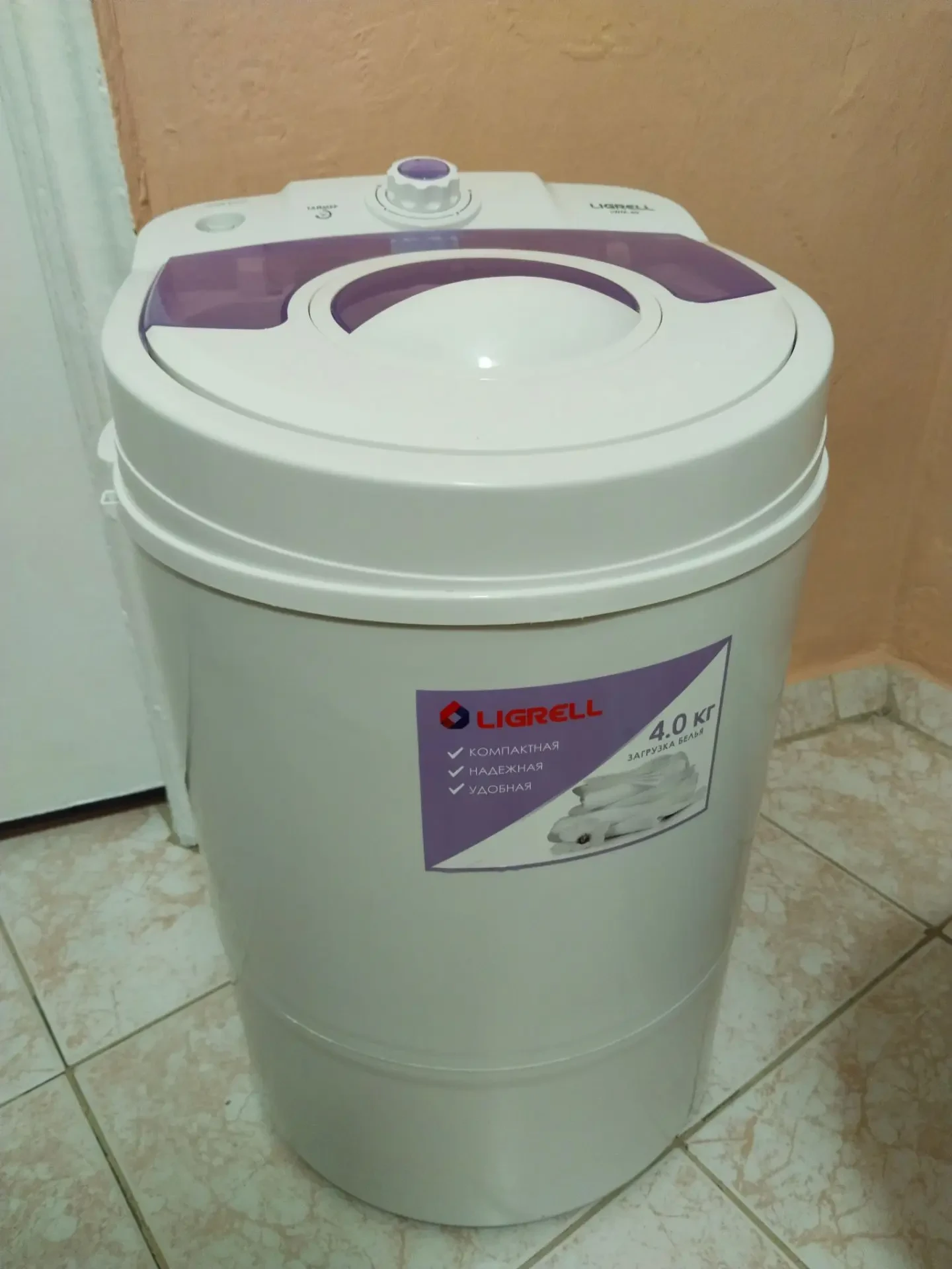 Стиральная машина активаторная Ligrell LWM-40 на 4 кг. Пользовались мало, пока не отрем...