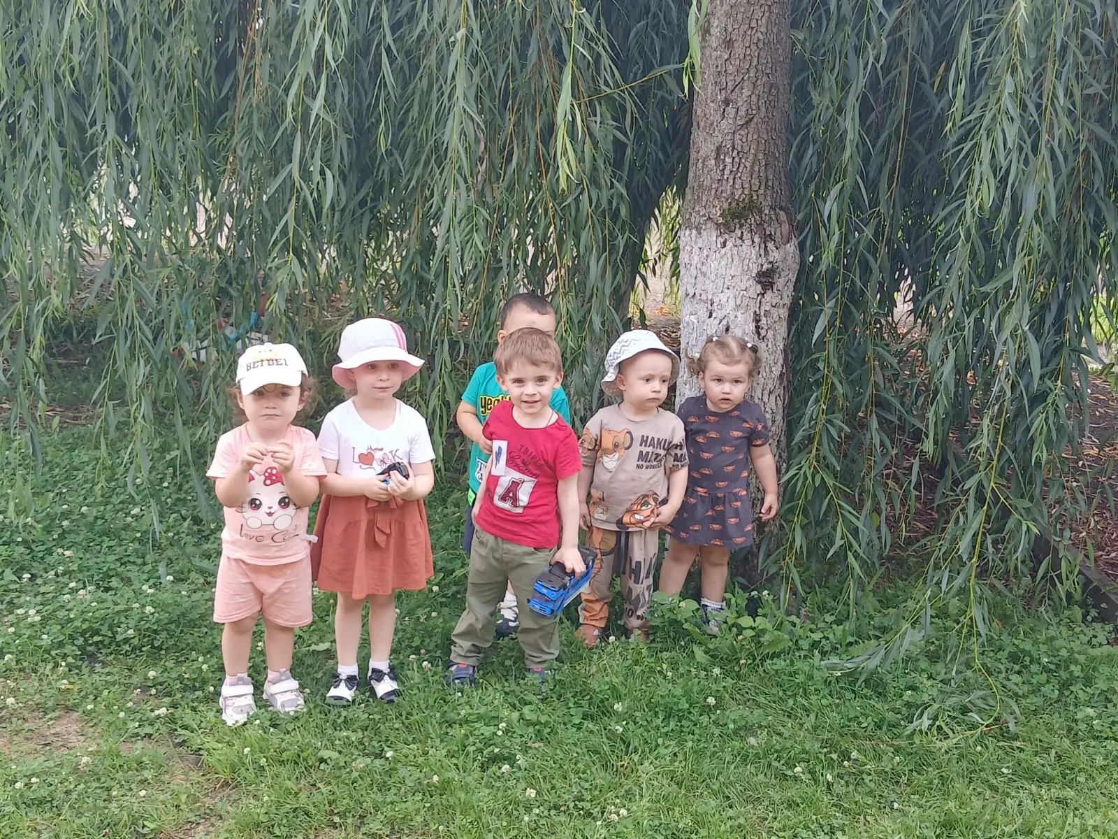 🌞 Лето — пора ярких эмоций, но жара бывает непростой! ☀️