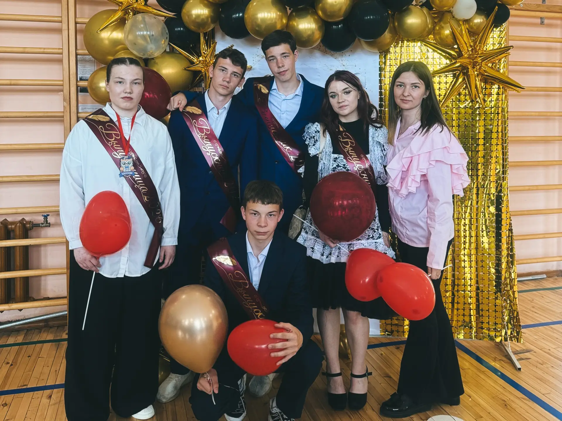 Для воспитанников ГАУСО СО «КЦСОН города Березовского» прозвенел последний звонок - важ...