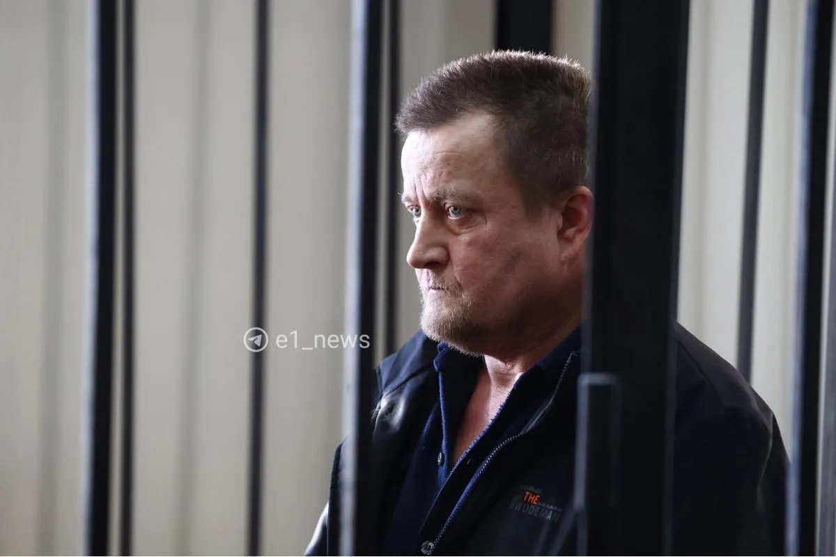 Мужчина, обвиненный в похищении 15-летней, запутался в показаниях  В Октябрьском суде подходит к кон