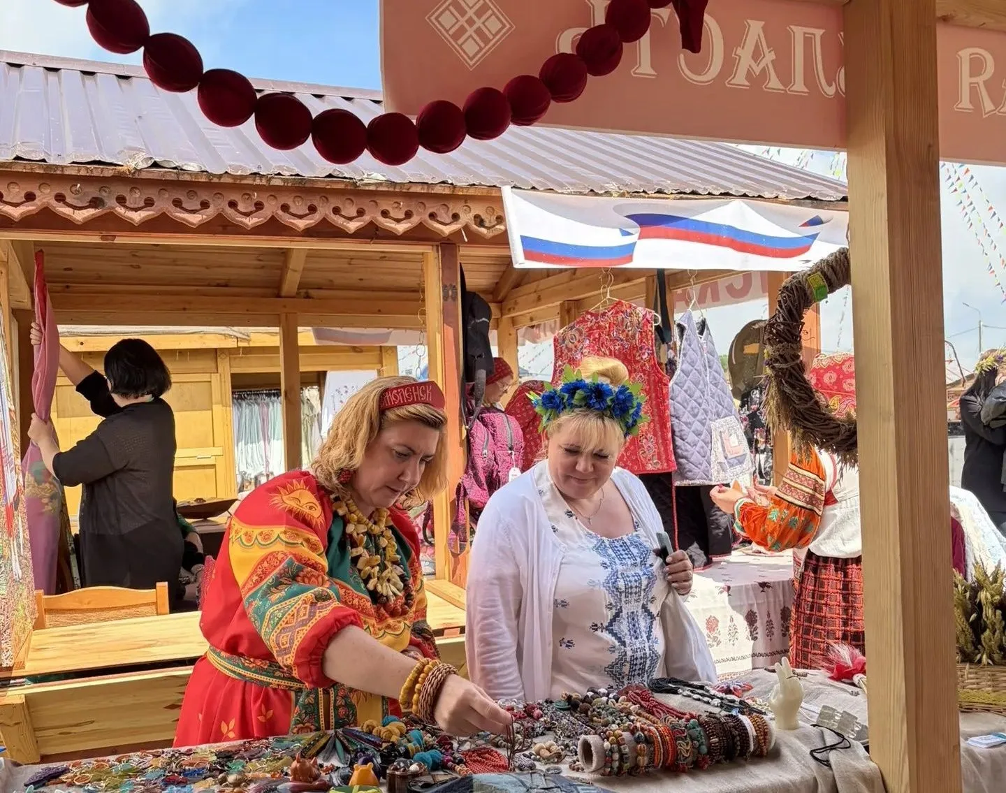 Там, где встречаются традиции🌸

Накануне делегация Смоленской области приняла участие в Республикан