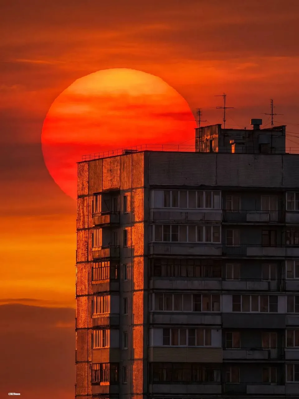 😍 Для тех, кто пропустил  невероятный закат вчера 💔  👉 Семейный Нижний🎨