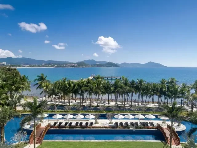 Горящий тур в Китай
Прямой перелет из Москвы,  14 ночей
отель  Sanya Junji Seaview Hotel ⭐⭐⭐⭐⭐
15.06