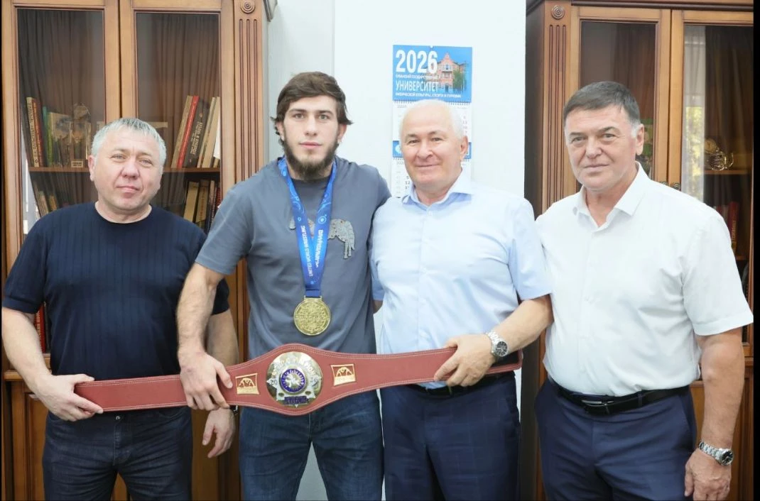 💬Встреча ректора и чемпиона: разговор о победе и новых целях