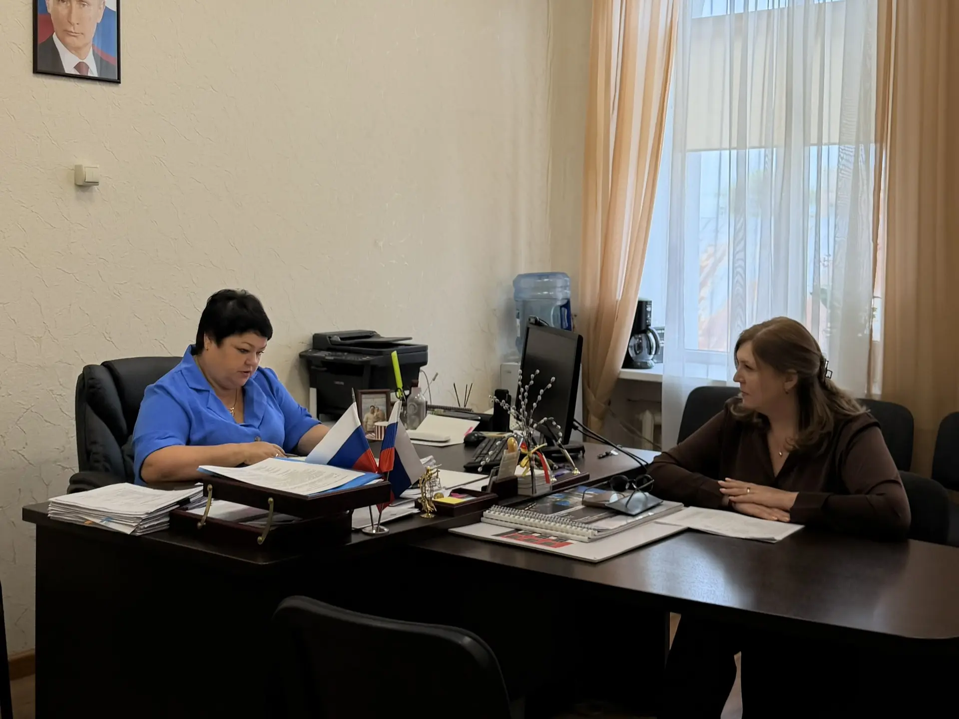 🔹 Ремонтируем дома в городе-наукограде

Руководитель Фонда капремонта Анна Курманова совместно с за