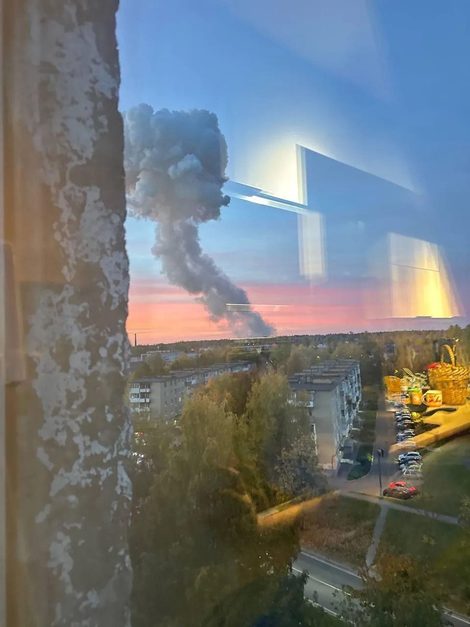 Какой кошмар, 7 человек погибло в Краснозаводске, там рванул химзавод. Это Подмосковье,...