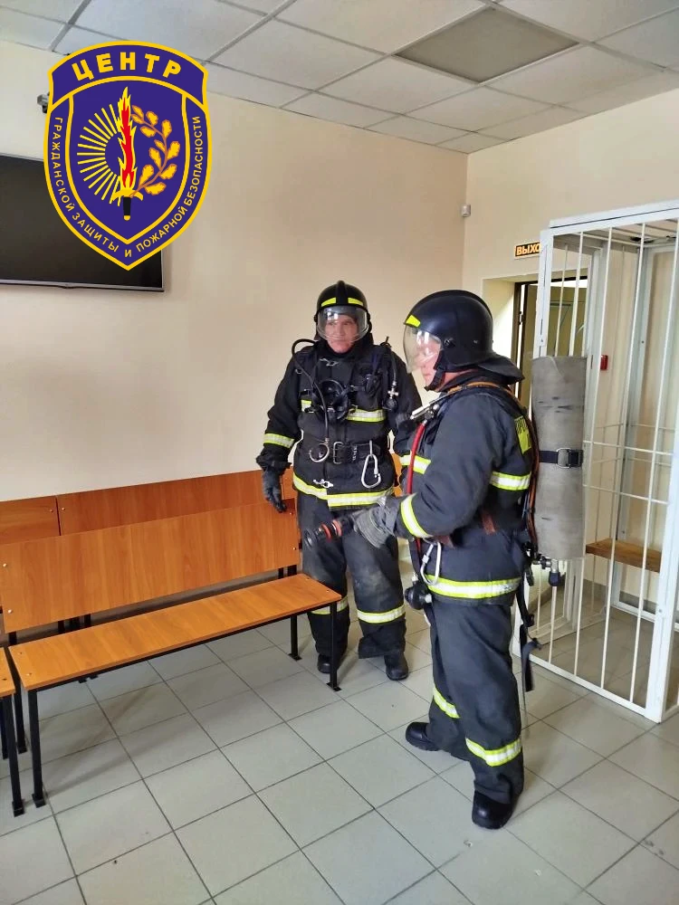 Профилактика и ПТЗ  ❗Пожарные регулярно проводят профилактические беседы и пожарно-тактические занят