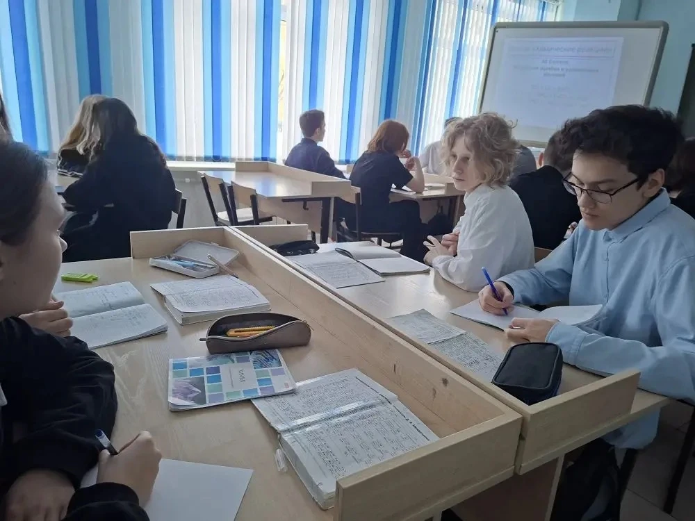 Химический квиз на обобщение и систематизацию знаний ! 🔥  Вот и пролетело время первых открытий в хи