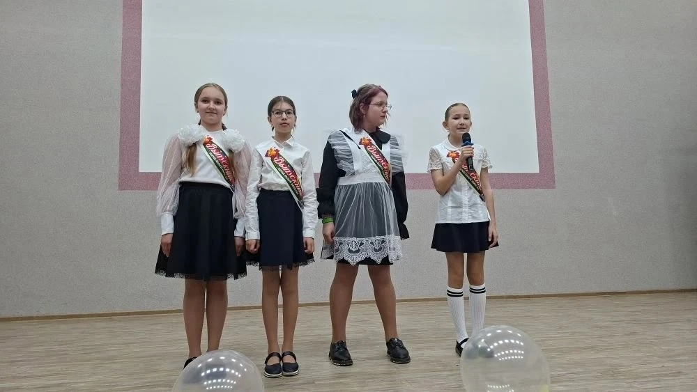 ✨️"До свидания, начальная школа"✨️

🔔25 мая в стенах школы прошло торжественное событие — торжестве