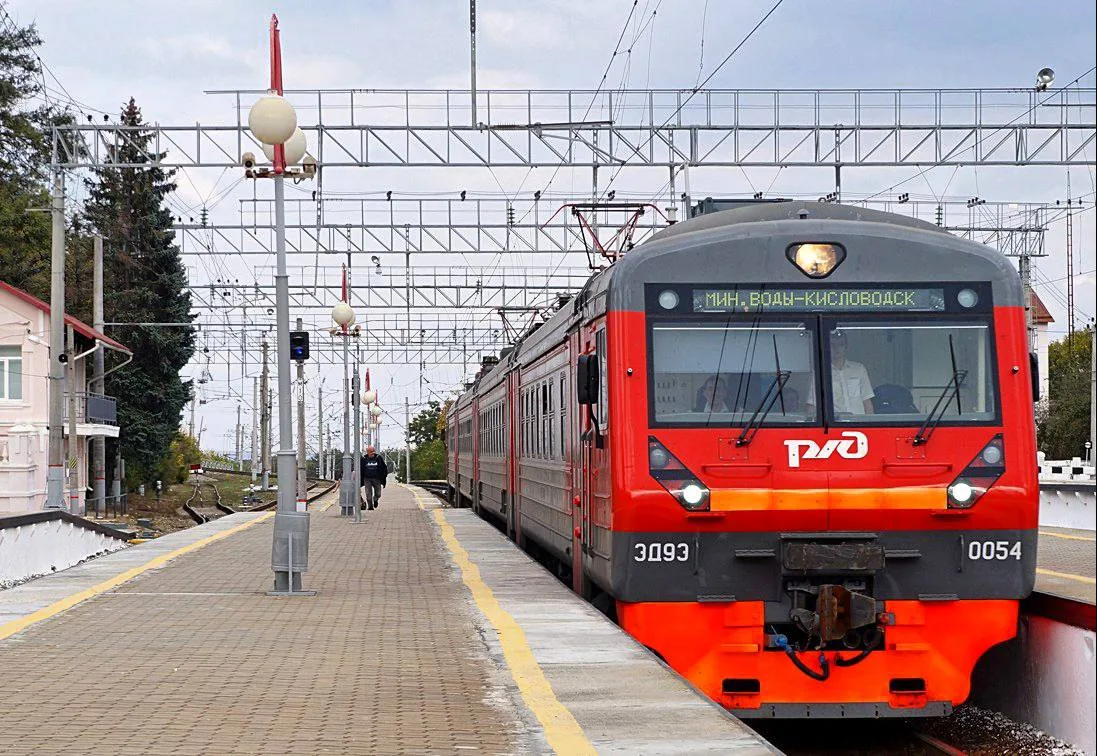 🚆 В КМВ изменится расписание пригородных поездов

С 15 июня по 11 октября часть электричек будет ку